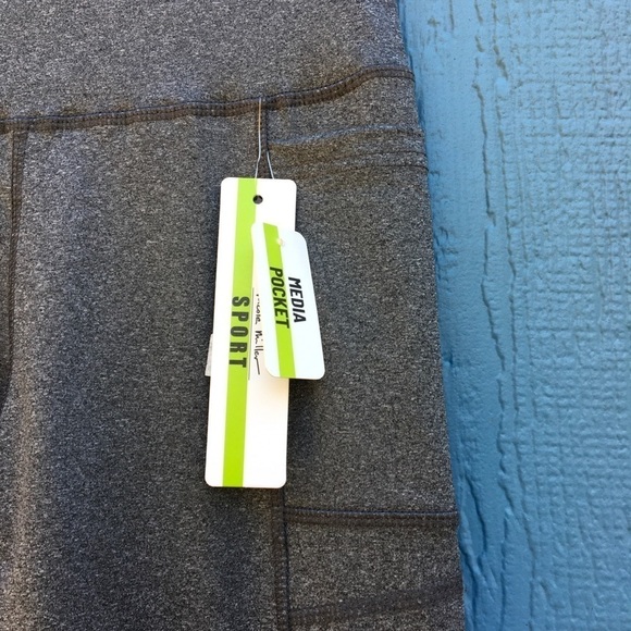 NWT Nicole Miller Sport Gray Skinny Athletic Workout Leggings M Athleisure Gym - Picture 3 of 7